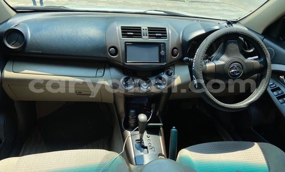 Buy Used Toyota Vanguard White Car in Lusaka in Zambia Buy Used Toyota Vanguard White Car in Lusaka in Zambia