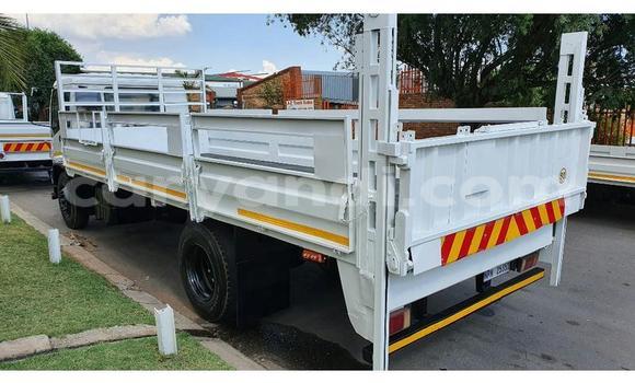 Acheter Occasion Utilitaire Isuzu FTR 850 Blanc à Isoka, Nord Acheter Occasion Utilitaire Isuzu FTR 850 Blanc à Isoka, Nord