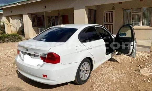 Acheter Occasion Voiture BMW 3–Series Blanc à Lusaka, Zambie Acheter Occasion Voiture BMW 3–Series Blanc à Lusaka, Zambie