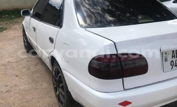 Acheter Occasion Voiture Toyota Corolla Blanc à Lusaka, Zambie Acheter Occasion Voiture Toyota Corolla Blanc à Lusaka, Zambie