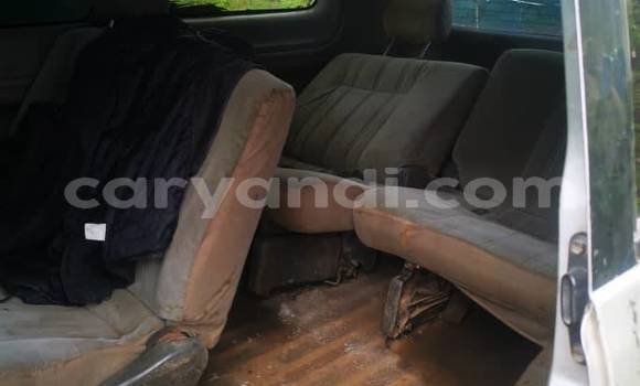 Acheter Occasion Voiture Toyota Noah Gris à Lusaka, Zambie Acheter Occasion Voiture Toyota Noah Gris à Lusaka, Zambie