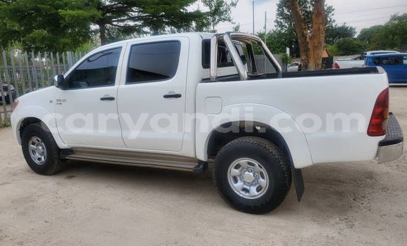 Acheter Occasion Voiture Toyota Hilux Blanc à Lusaka, Zambie Acheter Occasion Voiture Toyota Hilux Blanc à Lusaka, Zambie
