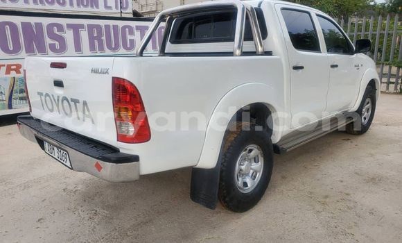 Acheter Occasion Voiture Toyota Hilux Blanc à Lusaka, Zambie Acheter Occasion Voiture Toyota Hilux Blanc à Lusaka, Zambie