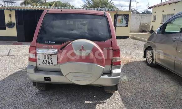 Acheter Occasion Voiture Mitsubishi Pajero iO Rouge à Lusaka, Zambie Acheter Occasion Voiture Mitsubishi Pajero iO Rouge à Lusaka, Zambie