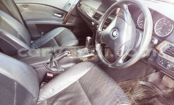 Acheter Occasion Voiture BMW 5–Series Blanc à Lusaka, Zambie Acheter Occasion Voiture BMW 5–Series Blanc à Lusaka, Zambie