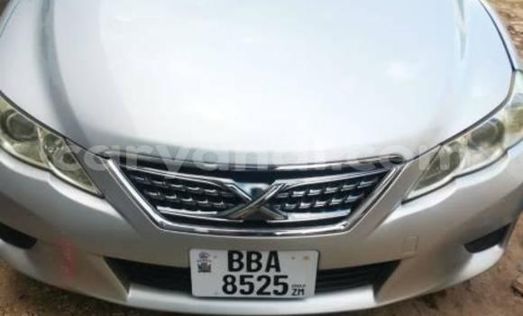 Nunua Ilio tumika Toyota Mark X Fedha Gari ndani ya Lusaka nchini Zambia