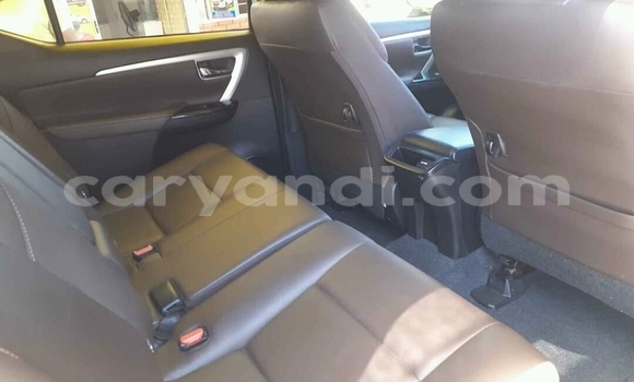 Acheter Occasion Voiture Toyota Fortuner Blanc à Isoka, Nord Acheter Occasion Voiture Toyota Fortuner Blanc à Isoka, Nord