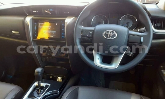 Acheter Occasion Voiture Toyota Fortuner Blanc à Isoka, Nord Acheter Occasion Voiture Toyota Fortuner Blanc à Isoka, Nord