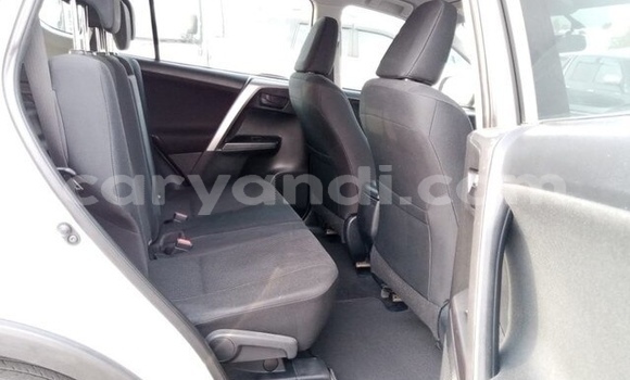 Buy Used Toyota RAV4 White Car in Lusaka in Zambia Buy Used Toyota RAV4 White Car in Lusaka in Zambia