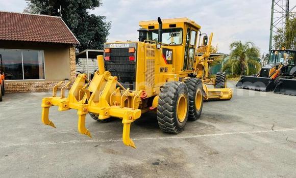 Acheter Occasion Utilitaire Caterpillar 120 Beige à Lusaka, Zambie Acheter Occasion Utilitaire Caterpillar 120 Beige à Lusaka, Zambie