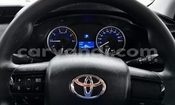 Acheter Occasion Voiture Toyota Hilux Blanc à Lusaka, Zambie Acheter Occasion Voiture Toyota Hilux Blanc à Lusaka, Zambie