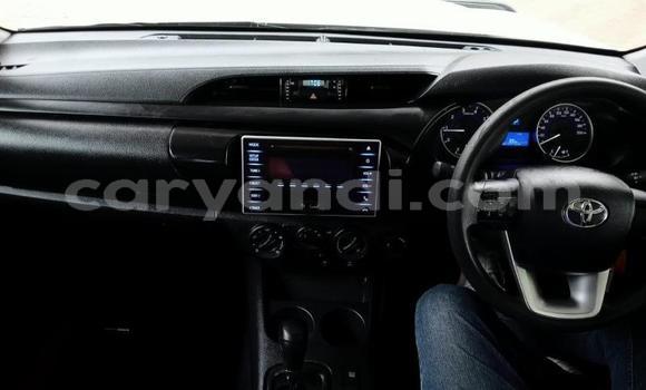 Acheter Occasion Voiture Toyota Hilux Blanc à Lusaka, Zambie Acheter Occasion Voiture Toyota Hilux Blanc à Lusaka, Zambie