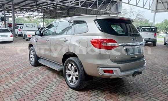 Acheter Occasion Voiture FORD MUSTANG Beige à Lusaka, Zambie Acheter Occasion Voiture FORD MUSTANG Beige à Lusaka, Zambie