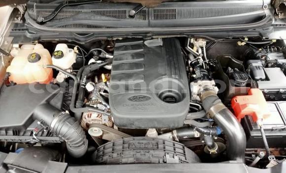 Acheter Occasion Voiture FORD MUSTANG Beige à Lusaka, Zambie Acheter Occasion Voiture FORD MUSTANG Beige à Lusaka, Zambie