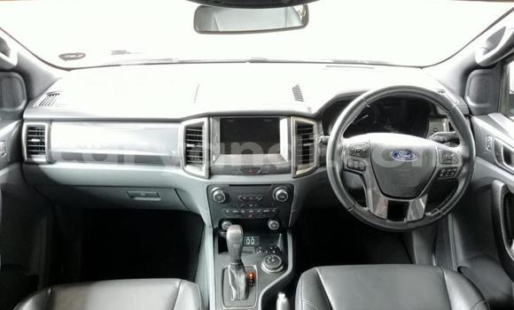 Acheter Occasion Voiture FORD MUSTANG Beige à Lusaka, Zambie Acheter Occasion Voiture FORD MUSTANG Beige à Lusaka, Zambie