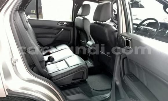 Acheter Occasion Voiture FORD MUSTANG Beige à Lusaka, Zambie Acheter Occasion Voiture FORD MUSTANG Beige à Lusaka, Zambie