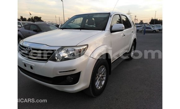 Buy Import Toyota Fortuner White Car in Import - Dubai in Zambia Buy Import Toyota Fortuner White Car in Import - Dubai in Zambia