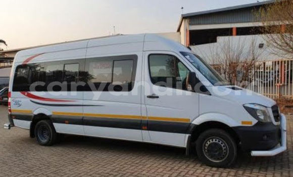 Acheter Occasion Utilitaire Mercedes–Benz Sprinter Blanc à Isoka, Nord Acheter Occasion Utilitaire Mercedes–Benz Sprinter Blanc à Isoka, Nord