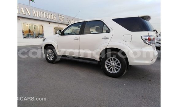 Buy Import Toyota Fortuner White Car in Import - Dubai in Zambia Buy Import Toyota Fortuner White Car in Import - Dubai in Zambia
