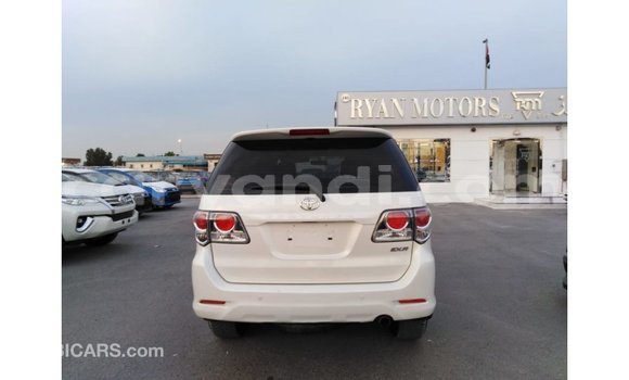 Buy Import Toyota Fortuner White Car in Import - Dubai in Zambia Buy Import Toyota Fortuner White Car in Import - Dubai in Zambia