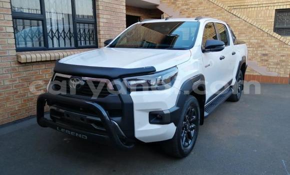 Acheter Occasion Voiture Toyota Hilux Blanc à Lusaka, Zambie Acheter Occasion Voiture Toyota Hilux Blanc à Lusaka, Zambie