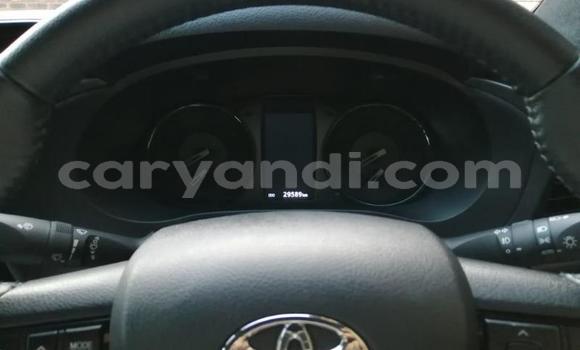 Acheter Occasion Voiture Toyota Hilux Blanc à Lusaka, Zambie Acheter Occasion Voiture Toyota Hilux Blanc à Lusaka, Zambie