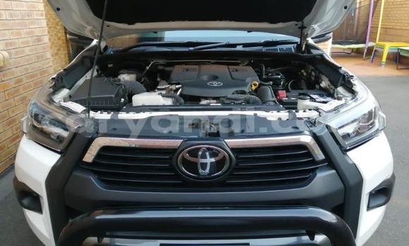 Acheter Occasion Voiture Toyota Hilux Blanc à Lusaka, Zambie Acheter Occasion Voiture Toyota Hilux Blanc à Lusaka, Zambie