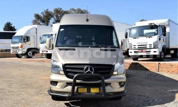 Acheter Occasion Utilitaire Mercedes–Benz Sprinter Beige à Lusaka, Zambie Acheter Occasion Utilitaire Mercedes–Benz Sprinter Beige à Lusaka, Zambie