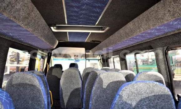 Acheter Occasion Utilitaire Mercedes–Benz Sprinter Beige à Lusaka, Zambie Acheter Occasion Utilitaire Mercedes–Benz Sprinter Beige à Lusaka, Zambie