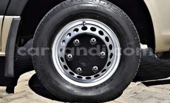 Acheter Occasion Utilitaire Mercedes–Benz Sprinter Beige à Lusaka, Zambie Acheter Occasion Utilitaire Mercedes–Benz Sprinter Beige à Lusaka, Zambie