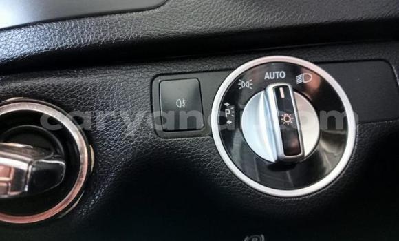 Acheter Occasion Voiture Mercedes-Benz C-Classe Blanc à Lusaka, Zambie Acheter Occasion Voiture Mercedes-Benz C-Classe Blanc à Lusaka, Zambie