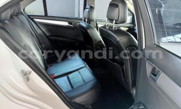 Acheter Occasion Voiture Mercedes-Benz C-Classe Blanc à Lusaka, Zambie Acheter Occasion Voiture Mercedes-Benz C-Classe Blanc à Lusaka, Zambie