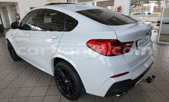 Acheter Occasion Voiture BMW X4 Blanc à Lusaka, Zambie Acheter Occasion Voiture BMW X4 Blanc à Lusaka, Zambie