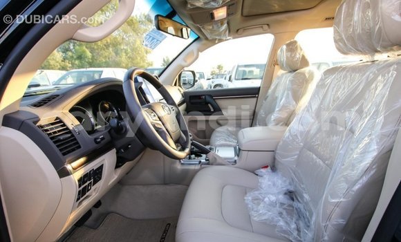 Tenga Imported Toyota Land Cruiser Nhema Mota in Import - Dubai in Zambia Tenga Imported Toyota Land Cruiser Nhema Mota in Import - Dubai in Zambia