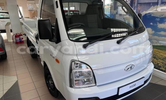 Buy Used Hyundai H1 White Car in Lusaka in Zambia Buy Used Hyundai H1 White Car in Lusaka in Zambia