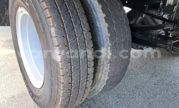 Acheter Occasion Utilitaire Nissan UD Blanc à Isoka, Nord Acheter Occasion Utilitaire Nissan UD Blanc à Isoka, Nord