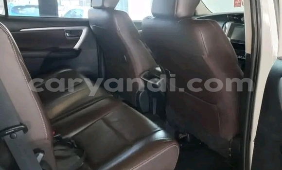 Acheter Occasion Voiture Toyota Fortuner Blanc à Isoka, Nord Acheter Occasion Voiture Toyota Fortuner Blanc à Isoka, Nord