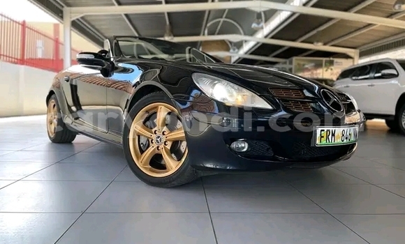 Acheter Occasion Voiture Mercedes‒Benz SLK–Class Noir à Isoka, Nord Acheter Occasion Voiture Mercedes‒Benz SLK–Class Noir à Isoka, Nord