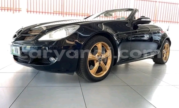 Acheter Occasion Voiture Mercedes‒Benz SLK–Class Noir à Isoka, Nord Acheter Occasion Voiture Mercedes‒Benz SLK–Class Noir à Isoka, Nord