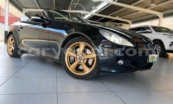 Acheter Occasion Voiture Mercedes‒Benz SLK–Class Noir à Isoka, Nord Acheter Occasion Voiture Mercedes‒Benz SLK–Class Noir à Isoka, Nord