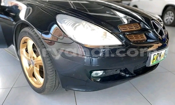 Acheter Occasion Voiture Mercedes‒Benz SLK–Class Noir à Isoka, Nord Acheter Occasion Voiture Mercedes‒Benz SLK–Class Noir à Isoka, Nord