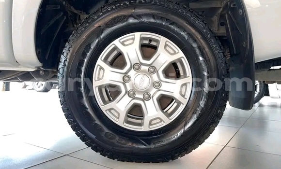 Acheter Occasion Voiture Ford Ranger Blanc à Isoka, Nord Acheter Occasion Voiture Ford Ranger Blanc à Isoka, Nord