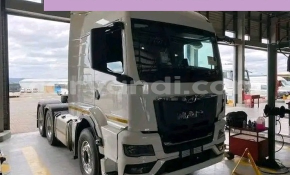 Acheter Occasion Utilitaire Man TGX Blanc à Lusaka, Zambie Acheter Occasion Utilitaire Man TGX Blanc à Lusaka, Zambie