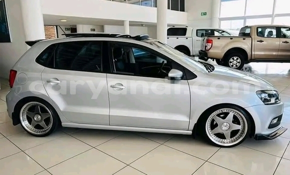 Acheter Occasion Voiture Volkswagen Polo Gris à Lusaka, Zambie Acheter Occasion Voiture Volkswagen Polo Gris à Lusaka, Zambie