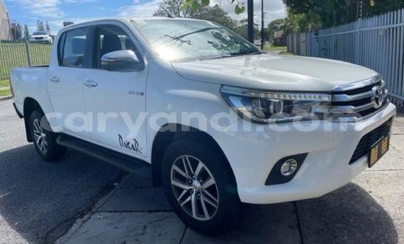 Buy Used Toyota Hilux White Car in Livingstone in Zambia