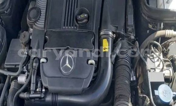 Acheter Occasion Voiture Mercedes‒Benz C–Class Blanc à Chingola, Zambie Acheter Occasion Voiture Mercedes‒Benz C–Class Blanc à Chingola, Zambie
