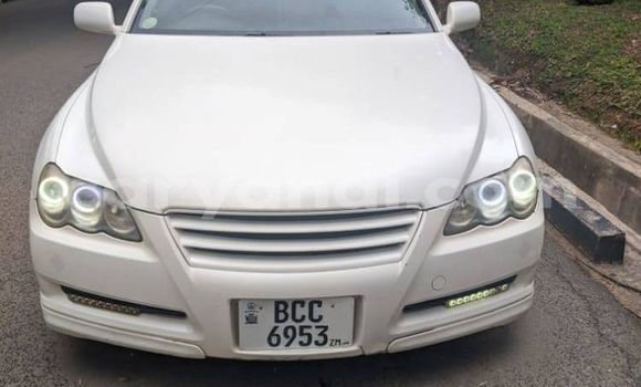 Buy Used Toyota Mark X White Car in Chingola in Zambia
