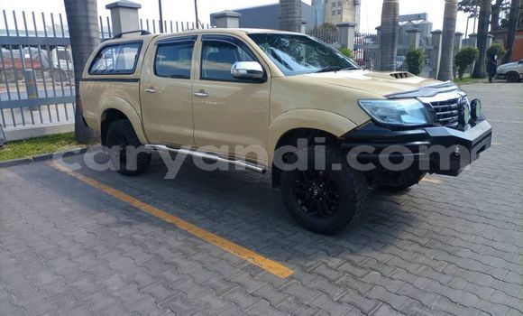 Acheter Occasion Voiture Toyota Hilux Marron à Chingola, Zambie Acheter Occasion Voiture Toyota Hilux Marron à Chingola, Zambie