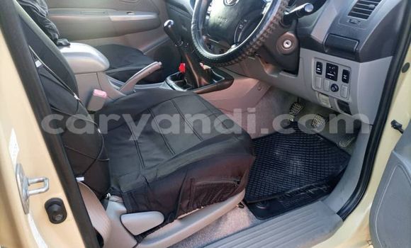 Acheter Occasion Voiture Toyota Hilux Marron à Chingola, Zambie Acheter Occasion Voiture Toyota Hilux Marron à Chingola, Zambie