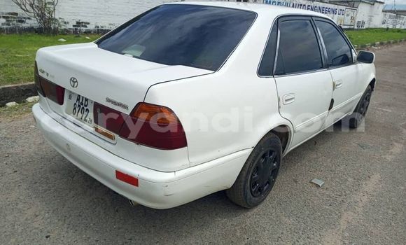 Acheter Occasion Voiture Toyota Sprinter Blanc à Chingola, Zambie Acheter Occasion Voiture Toyota Sprinter Blanc à Chingola, Zambie